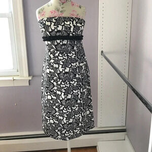 ruth black and white printed strapless dress Size 6